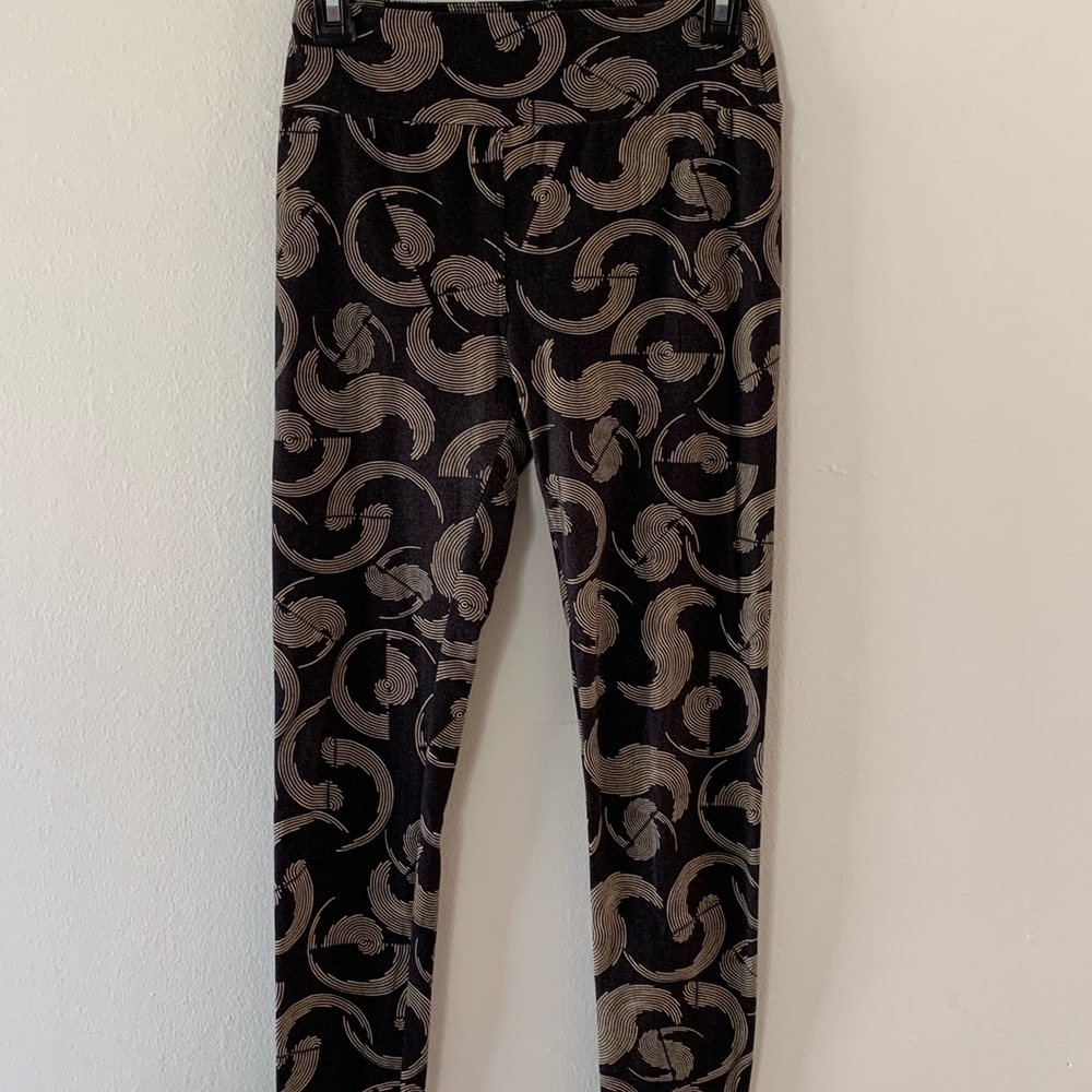 One Size (0-12) LuLaRoe Leggings